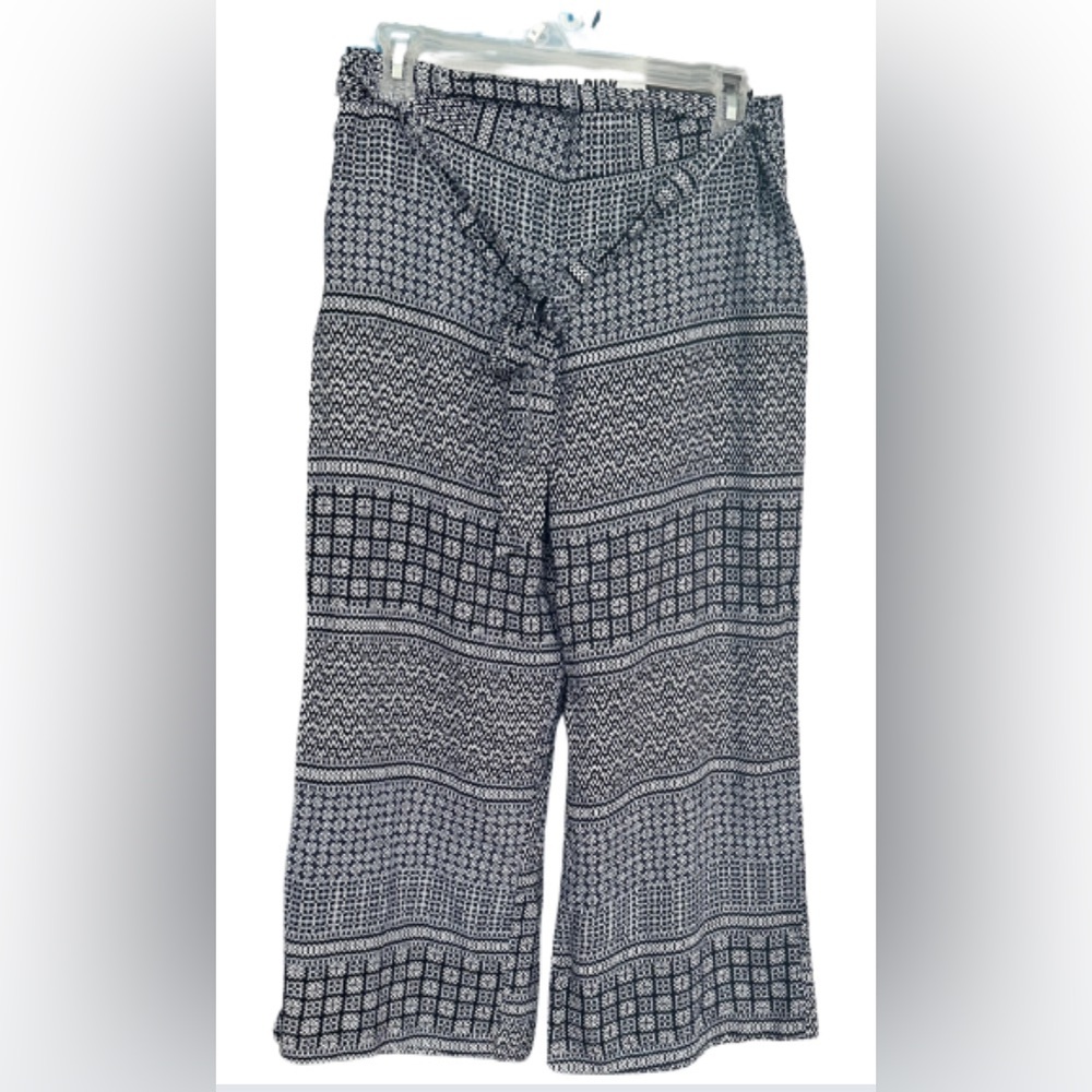 Primark Stylish Navy and White Patterned Wide Leg Capris Size 8 NWT